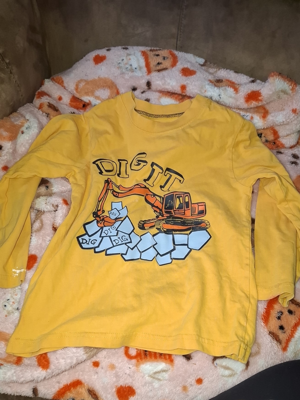 Kids' Yellow 'Dig It' Construction Graphic Long-Sleeve Tee
